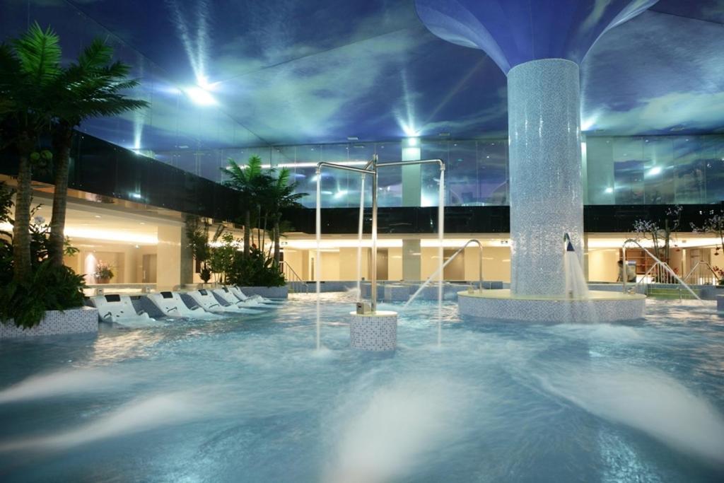 The Hot Spring Hotel Of The Hot Club Peking Zařízení fotografie